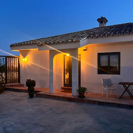 - Mediterranean With Private Pool - Фуэнхирола