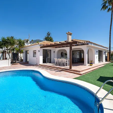 Вилла - Mediterranean With Private Pool -